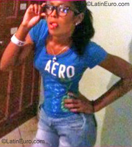 Date this tall Dominican Republic girl Rossa from Santo Domingo DO9574