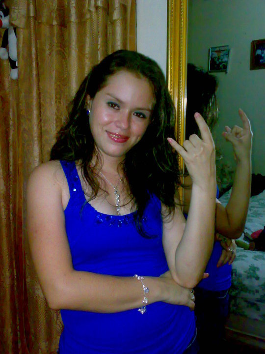 Date this nice looking Nicaragua girl Beikiss from Nicaragua NI54