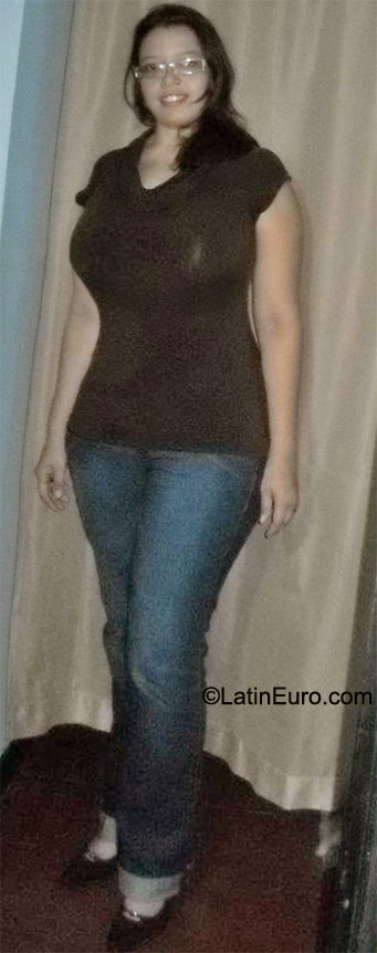 Date this georgeous Colombia girl Vanessa from Cali CO8264