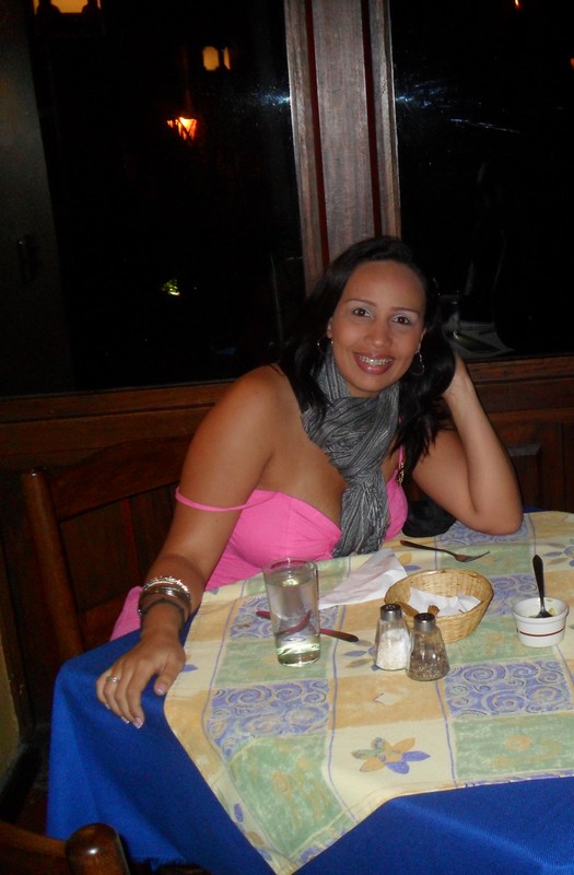 Date this good-looking Colombia girl Rouxie121 from Cartagena CO8282