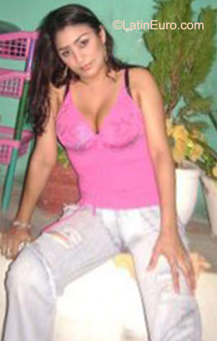 Date this fun Colombia girl Shieley from Barranquilla CO8285