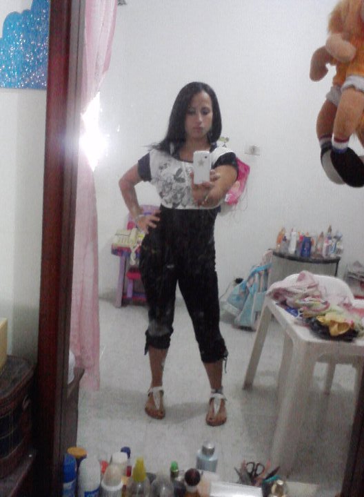 Date this happy Colombia girl Sanylanii from Cali CO8289