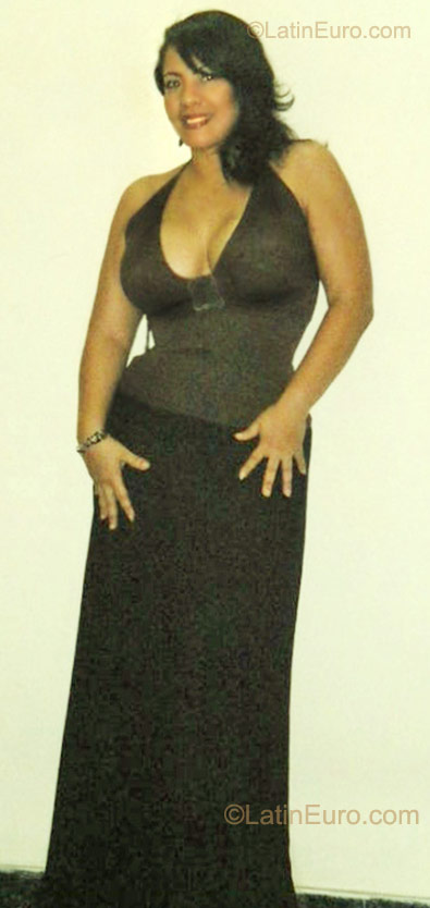 Date this georgeous Colombia girl Amada from Barranquilla CO8315