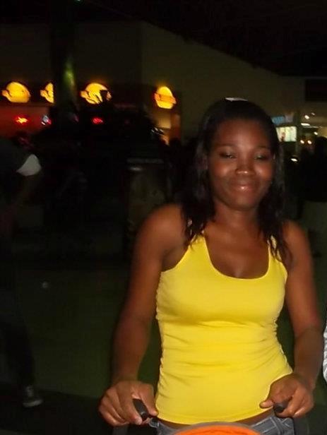 Date this lovely Colombia girl Yoli1911 from Cali CO8321
