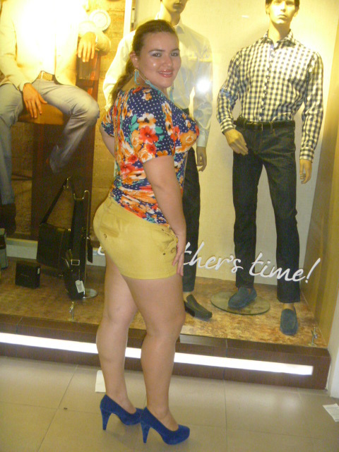 Date this hard body Colombia girl Nenita from Colombia CO8323
