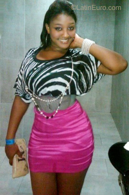 Date this sultry Dominican Republic girl Jazmin from Higuey DO9653