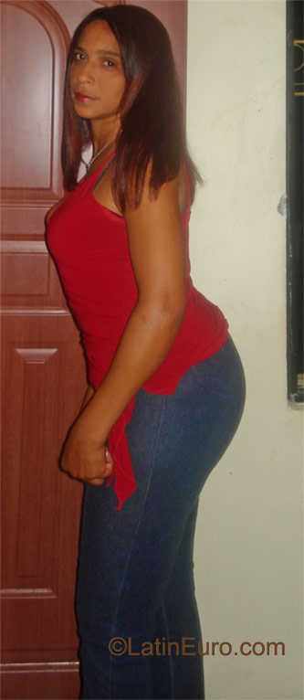 Date this georgeous Dominican Republic girl Marisel from Santo Domingo DO9675