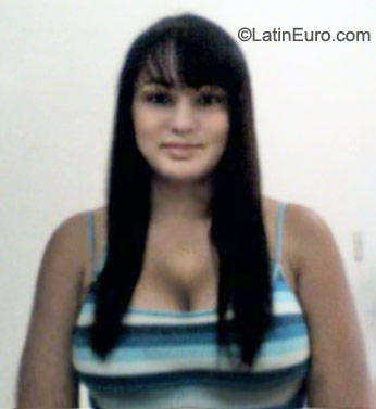 Date this athletic Colombia girl Sonia from Medellin CO8381