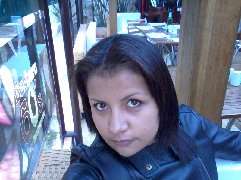 Date this charming Colombia girl Yolanda from Bogota CO8403