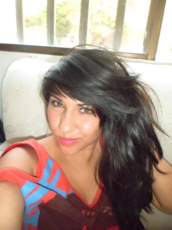 Date this charming Colombia girl Andrea from Cali CO8417