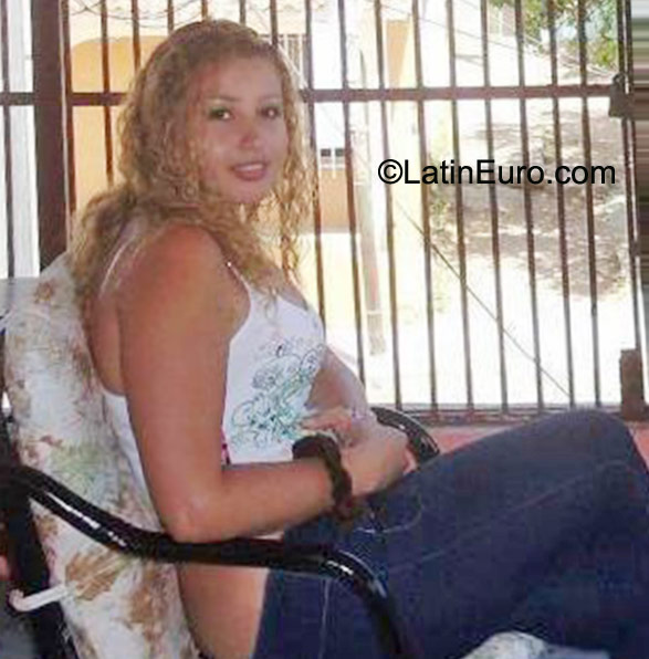 Date this exotic Colombia girl Ingridk from Cali CO8433