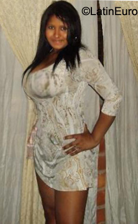Date this funny Colombia girl Diana from Bogota CO8439