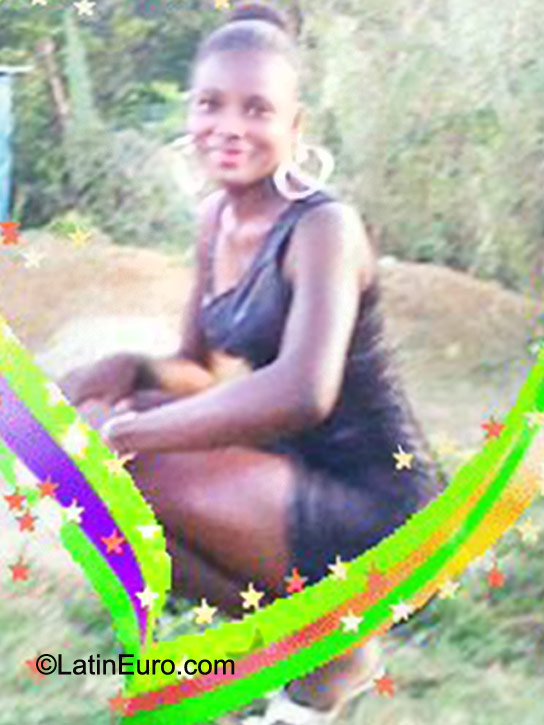 Date this athletic Jamaica girl Anei from Montego Bay JM380