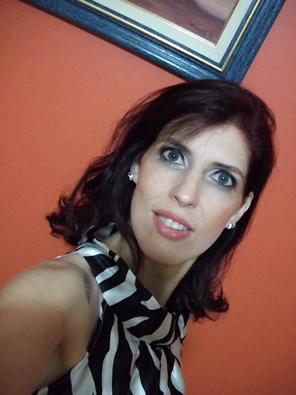 Date this sensual Brazil girl Simone from Joinville BR6170