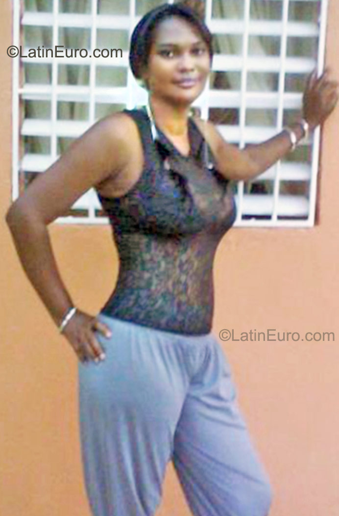 Date this georgeous Dominican Republic girl Katy from Santo Domingo DO9849
