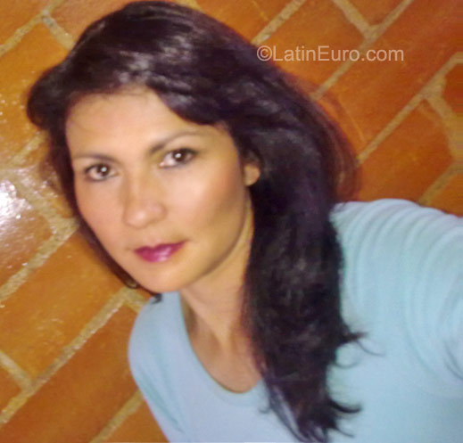 Date this foxy Colombia girl Soraya from Bogota CO8637