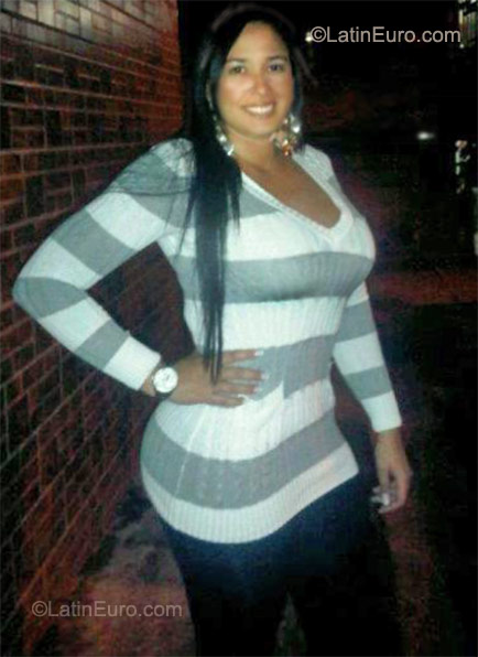Date this stunning Colombia girl Juliana from Medellin CO8649