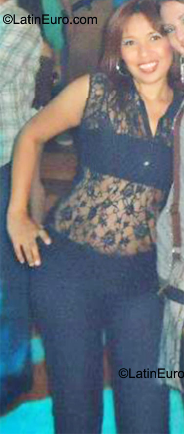 Date this voluptuous Nicaragua girl Claudia from Managua NI69