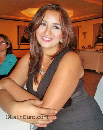 Date this delightful Honduras girl Pamela from San Pedro Sula HN504