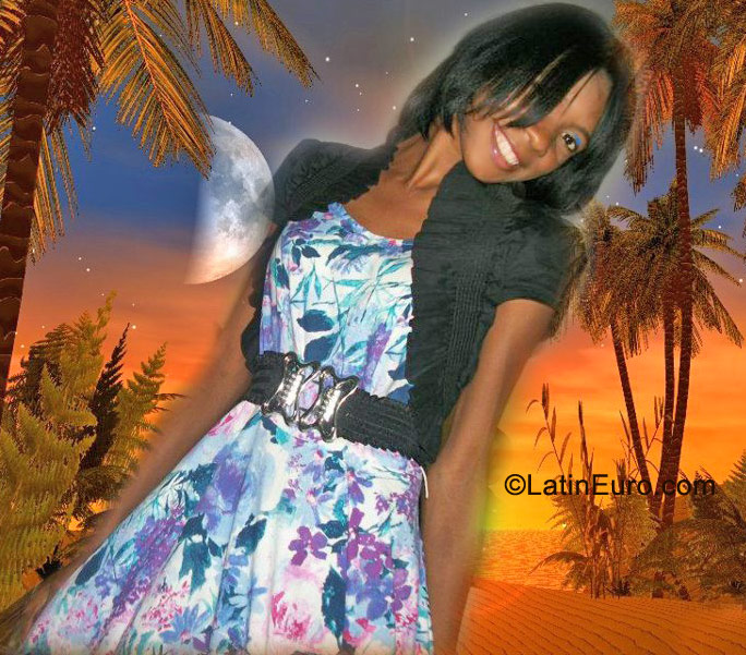 Date this hot Dominican Republic girl Andry from Santiago DO9930