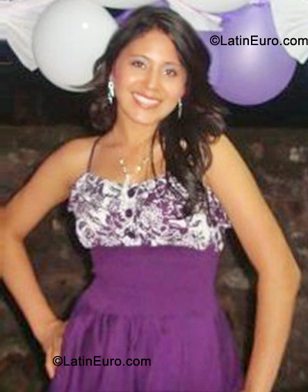Date this young Colombia girl Marcela from Neiva CO8722