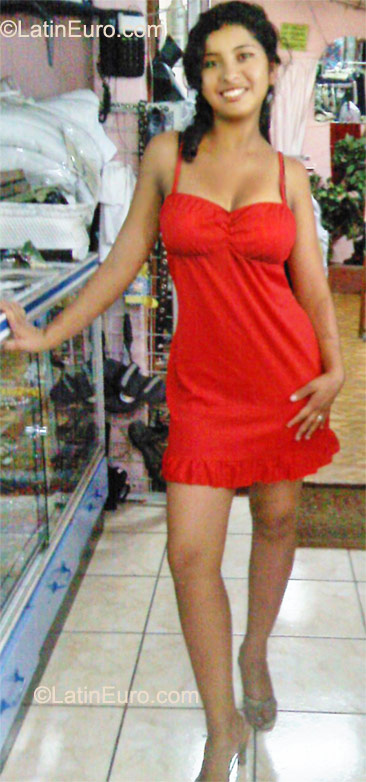 Date this exotic Honduras girl Karerine from Tegucigalpa HN707