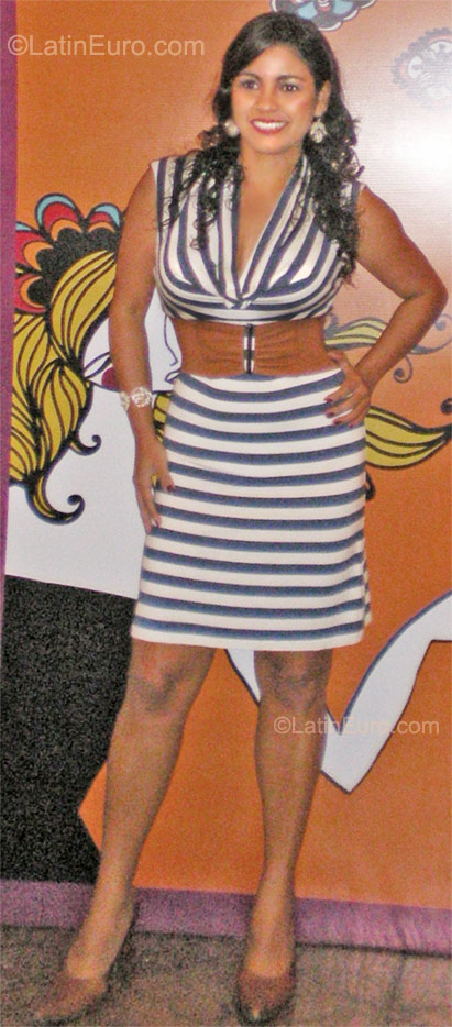Date this pretty Colombia girl Marlen from Medellin CO8750