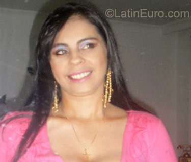 Date this sensual Colombia girl Nancy from Medellin CO8761