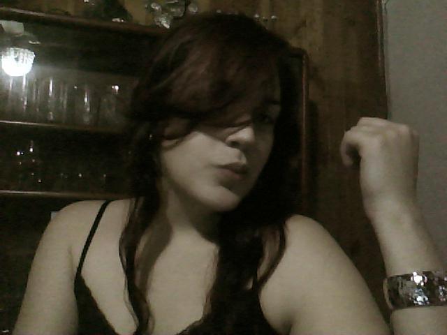 Date this voluptuous Colombia girl Titti from Barranquilla CO8875