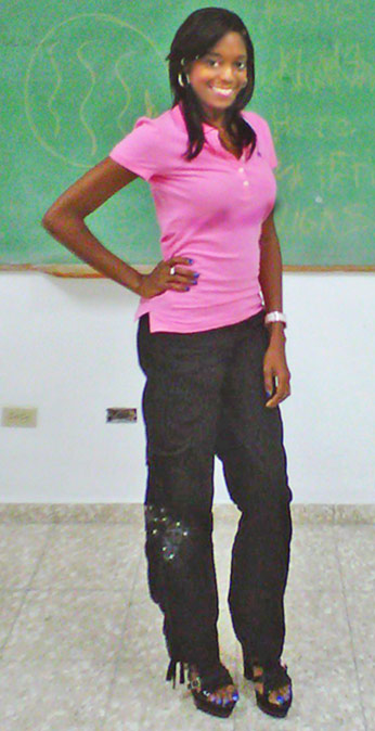 Date this funny Dominican Republic girl Deborah from Santo Domingo DO10033