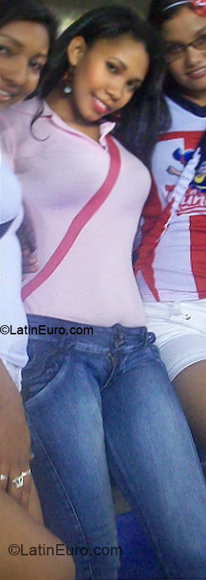Date this exotic Colombia girl Daniela from Barranquilla CO8887