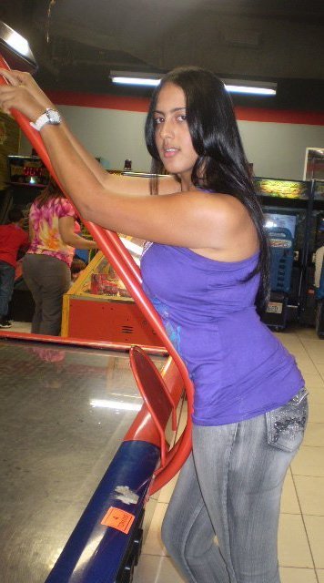 Date this pretty Dominican Republic girl Kenia2888 from Santiago DO10064