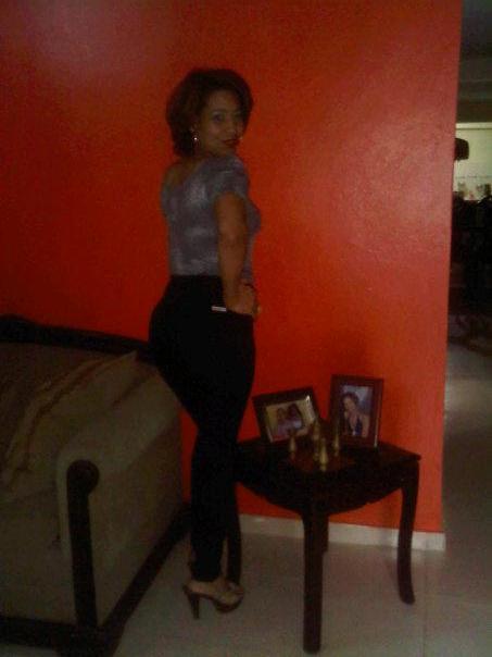 Date this gorgeous Dominican Republic girl Anny from Santo Domingo DO10107