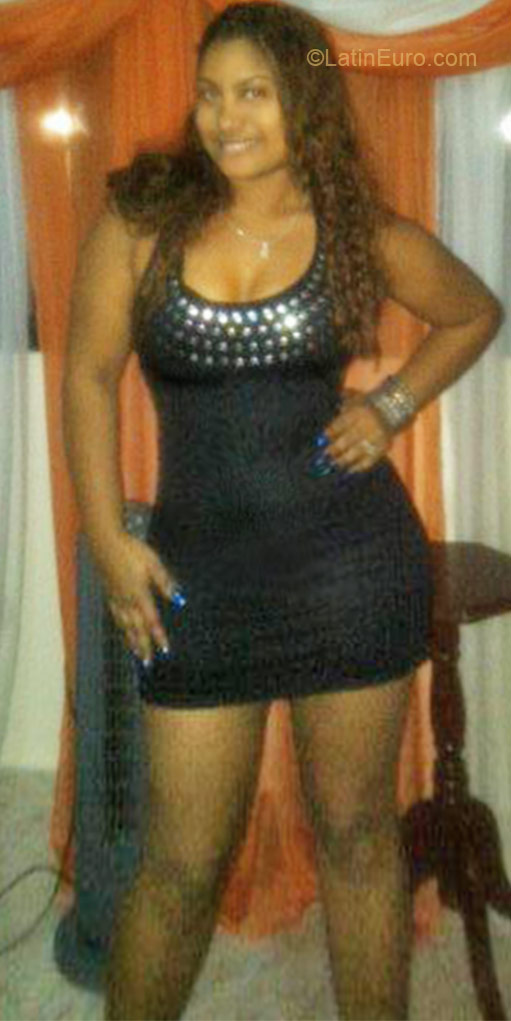 Date this georgeous Dominican Republic girl Ruthesther from San Cristobal DO10109