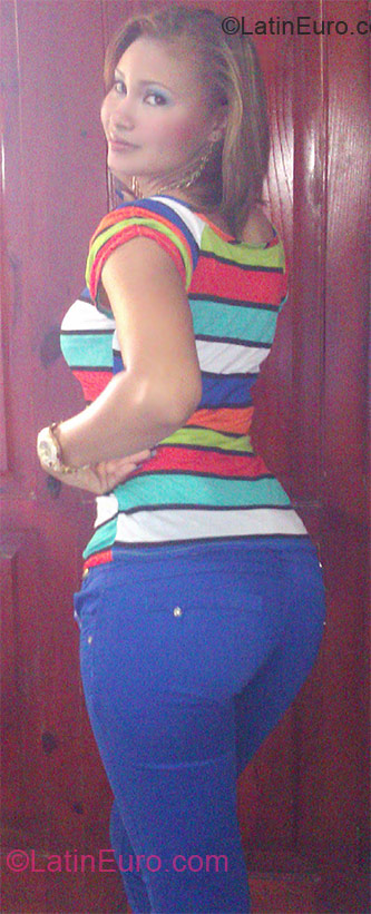Date this cute Dominican Republic girl Deny from Santiago DO10162