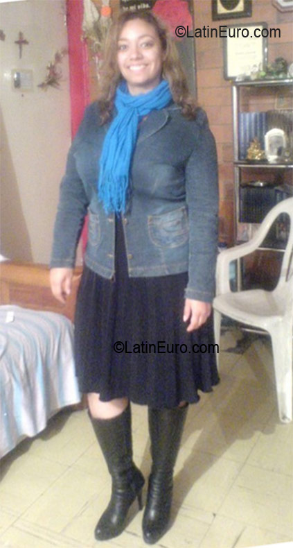 Date this foxy Mexico girl Abril from Mexico City MX582