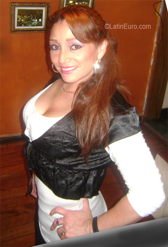 Date this voluptuous Colombia girl Liliana from Manizales CO9083