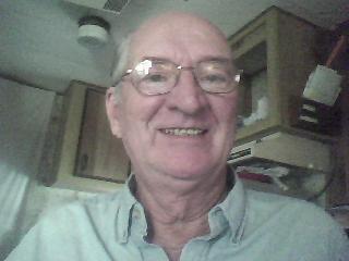 Date this tall United States man Larry from Okeechobee US12092