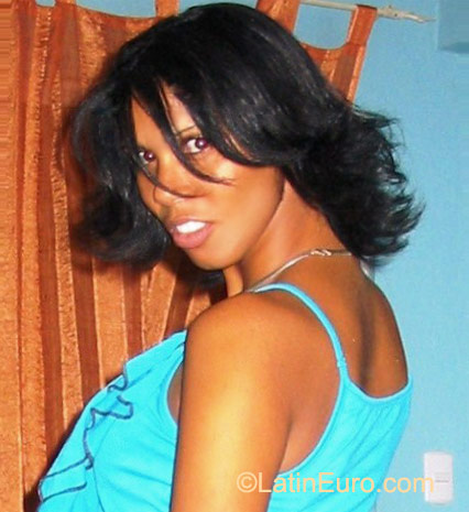 Date this sensual Dominican Republic girl OlgaLidia from Hato Mayor DO10235