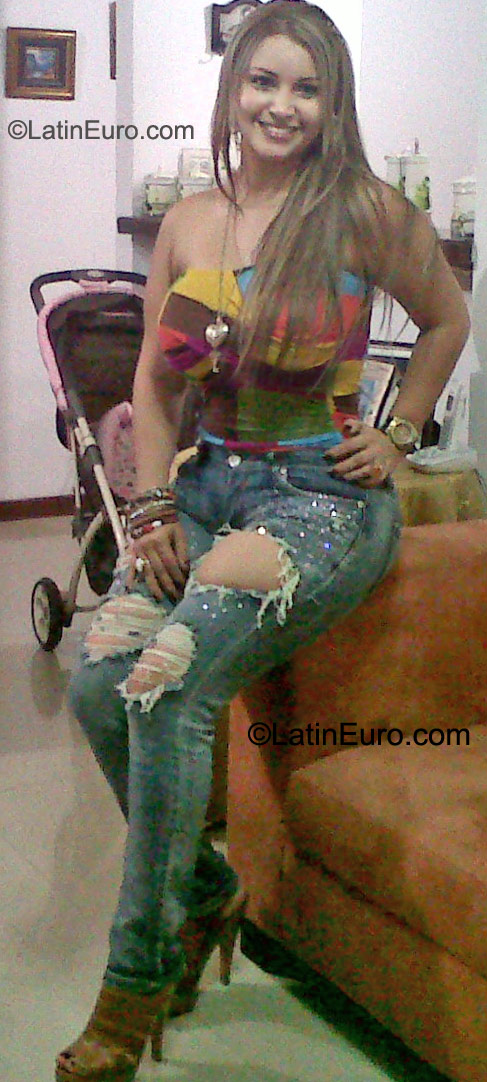 Date this passionate Colombia girl Paula from Cali CO9196