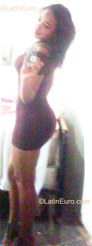 Date this pretty Dominican Republic girl Julisa from Cotui DO10252