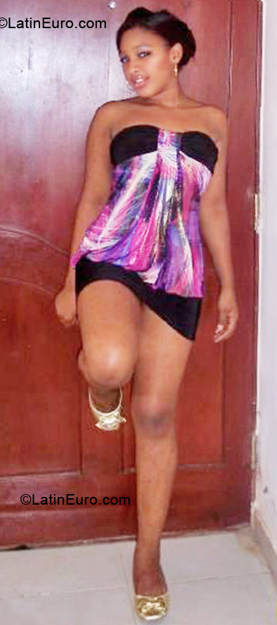 Date this cute Dominican Republic girl Maderlyn from Hato Mayor Del Rey DO10292