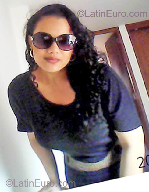 Date this hot Colombia girl Jaquelyn from Medellin CO9269