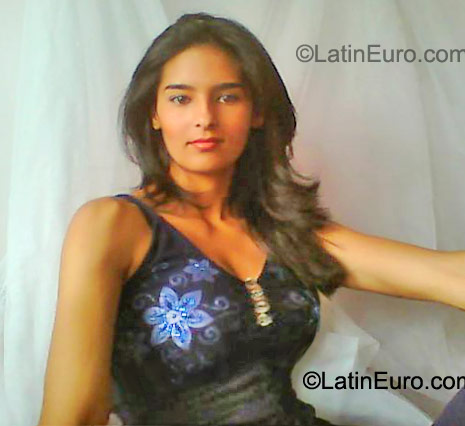 Date this pretty Colombia girl Maribel from Manizales CO9316