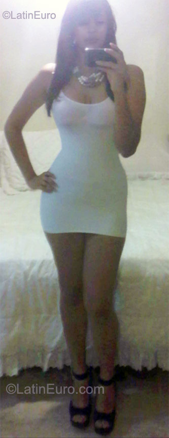 Date this georgeous Dominican Republic girl Annelky from Santiago DO10601