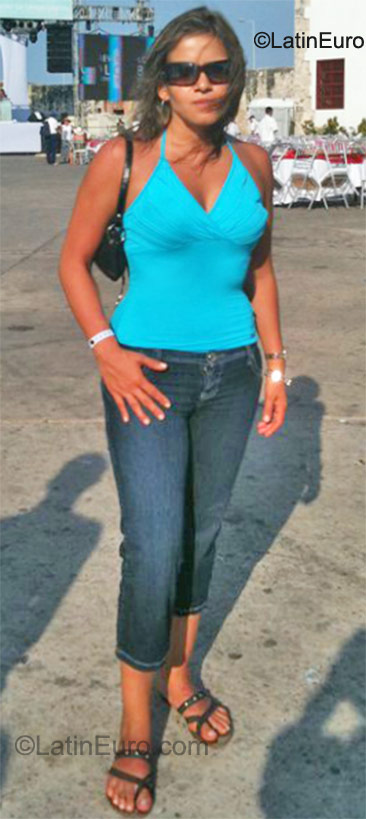 Date this charming Colombia girl MARIA DEL PILAR from Bogota CO9368