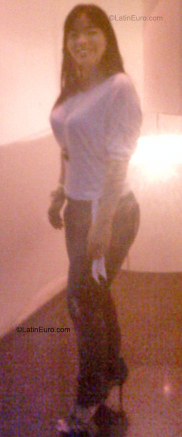 Date this fun Colombia girl Luna3173 from Cali CO9456