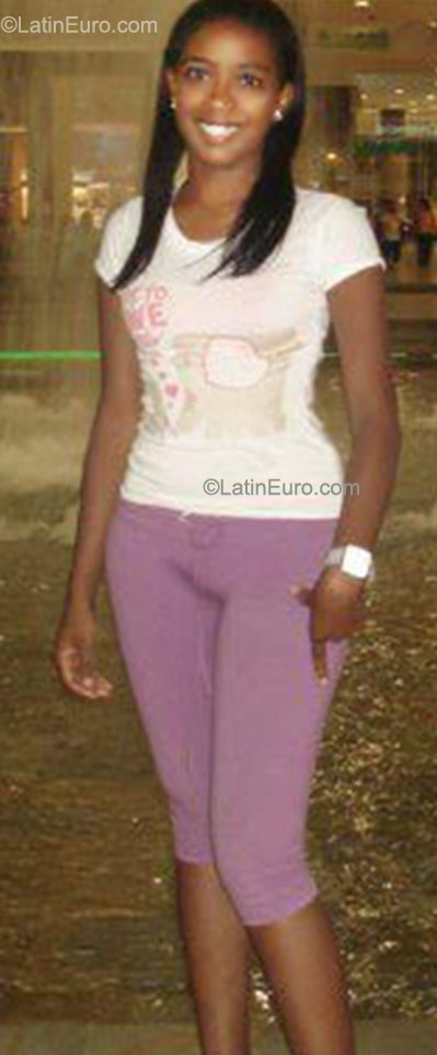 Date this funny Colombia girl Susana from Cali CO9465