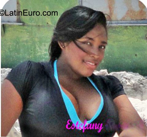 Date this foxy Colombia girl Estefany from Cartagena CO9474