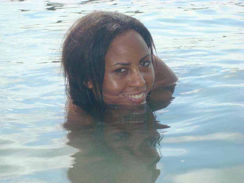 Date this hot Costa Rica girl Yaramara from San Jose CR183